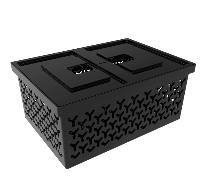 Caja con tapa calada M Crippa negra